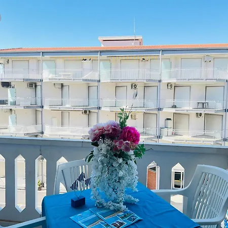 Condominio Centrale Apartmán Bibione