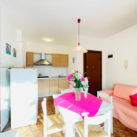 Διαμέρισμα Condominio Centrale - 30M From The Beach